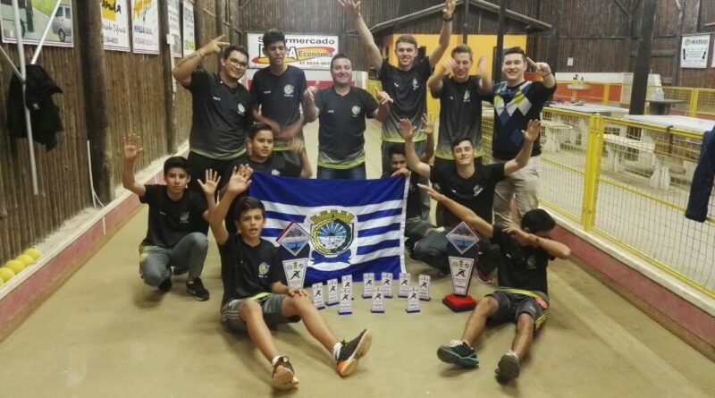 A equipe masculina da bocha de Capinzal sagrou-se campeã estadual, nas categorias juvenil sub-18 e sub-23. A competição aconteceu no município de Agrolândia-SC.