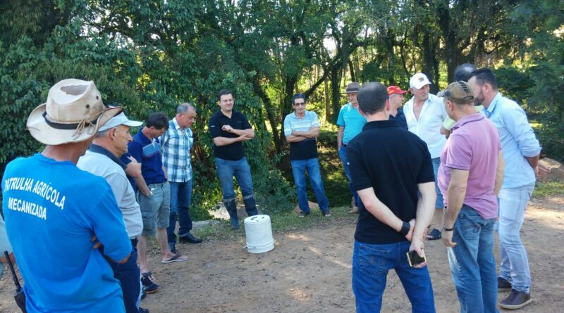 Participaram do treinamento cerca de 20 pessoas, responsáveis pela aplicação do larvicida nos rios Capinzal e Santa Cruz.