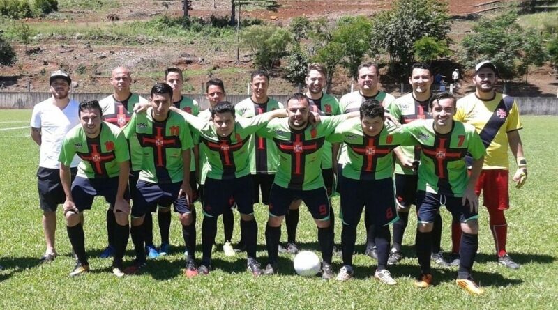 Equipe "Vasco B" - A competição é promovida pela Fundação Municipal de Esportes (FME) com a participação de 18 equipes – 9 na categoria aspirante e 09 na categoria titular.