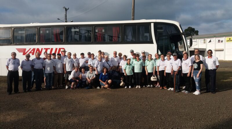 Catanduvas sediou entre os dias 28 e 30 de novembro a etapa regional dos Jogos da Integração dos Idosos (JIIDOS). A competição reuniu mais de 700 atletas de 11 cidades que integram a Associação dos Municípios do Meio Oeste Catarinense (AMMOC).