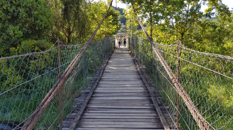 Ponte Pênsil Padre Mathias Michellizza.