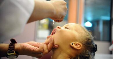 Devem ser vacinadas todas as crianças de 1 ano até 4 anos completos (4 anos 11 meses e 29 dias), mesmo já que tenham recebido a dose dessas vacinas.