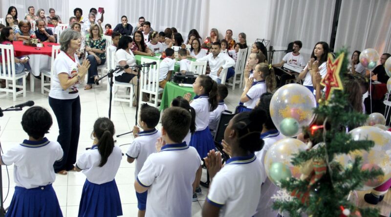 O Programa AABB Comunidade promoveu na noite desta quarta-feira, dia 04, pelo quinto ano consecutivo, o “Natal + Você = Criança Feliz”.